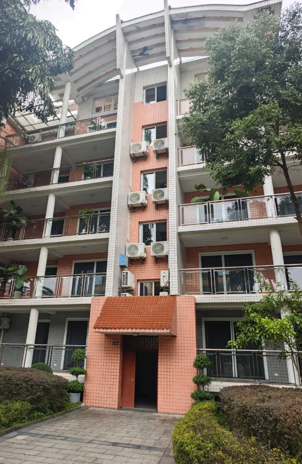 重庆市长寿区行政中心公寓楼保温工程实施 2 重庆市长寿区行政中心公寓楼保温工程实施